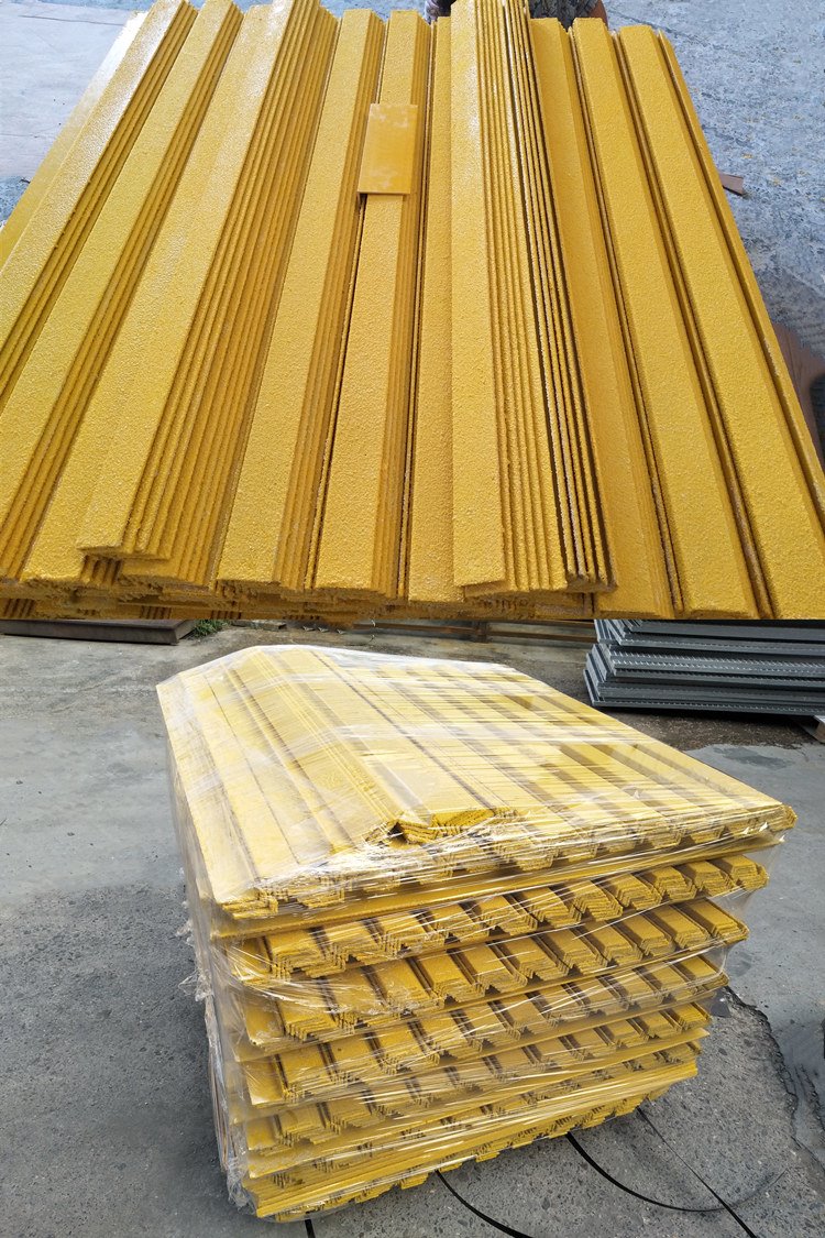 Anti-Slip GRP Fibreglass Stair Nosings (3)